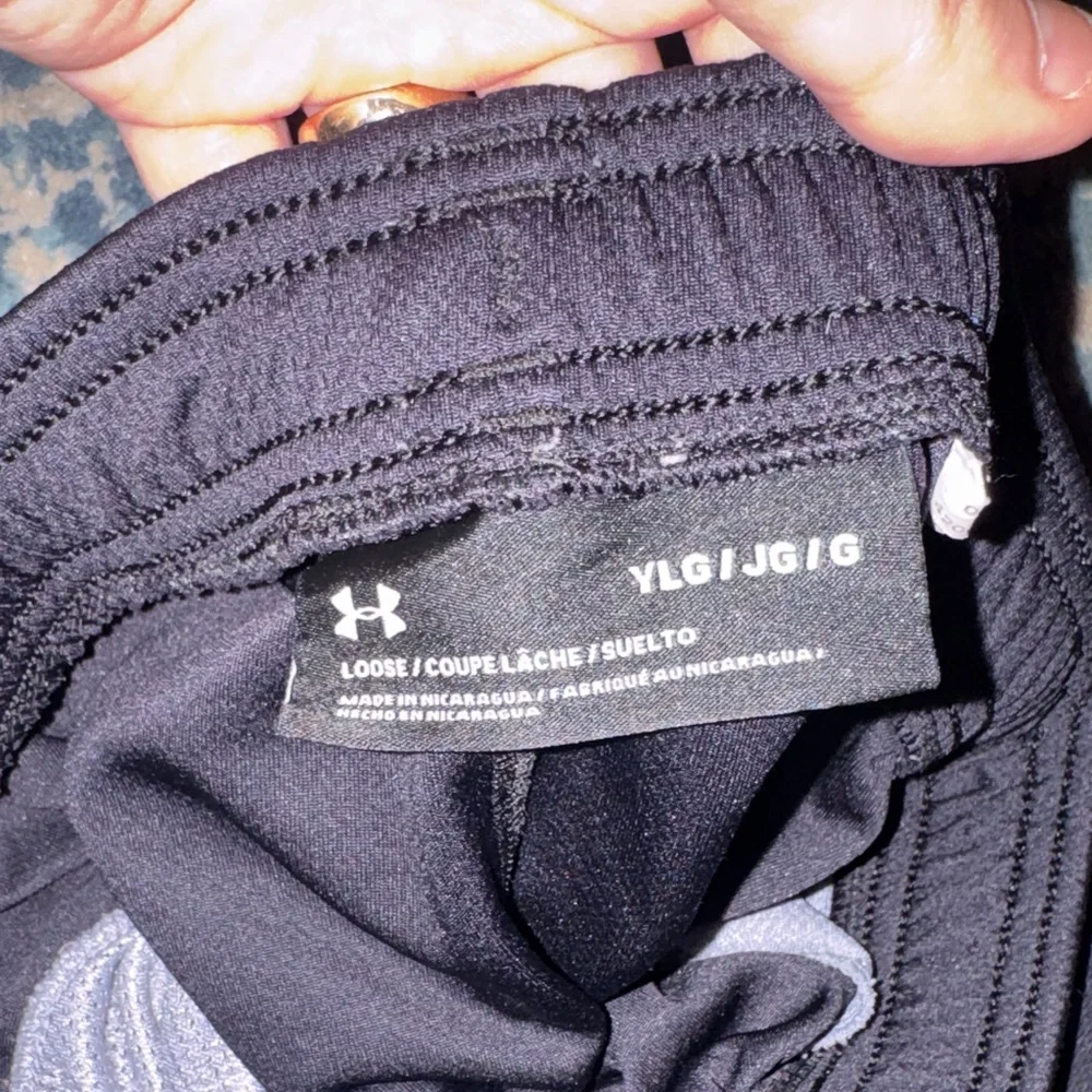Boys activewear black bottom set sz 10/12 - Picture 8 of 10